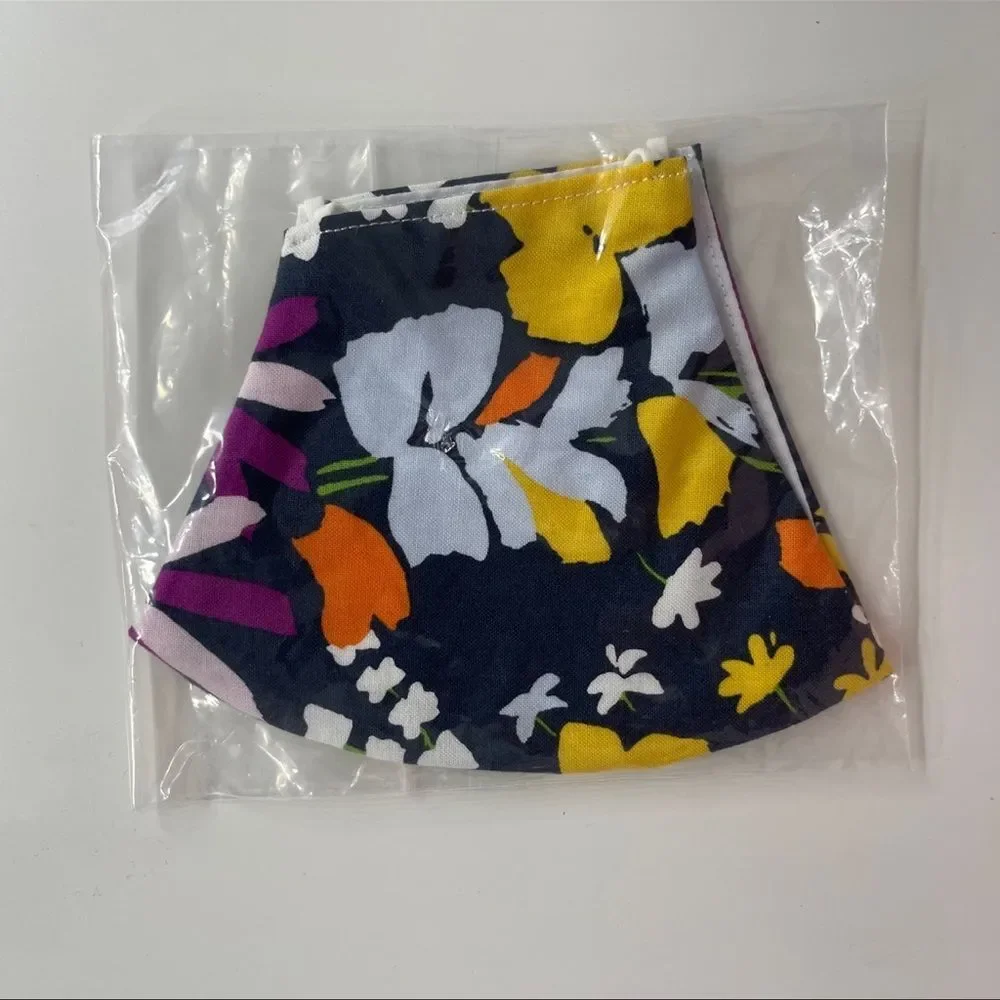 Black Multicolored Pattern Cloth Reusable Face Mask in Sealed Bag